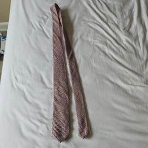 Elegant Red and Black Patterned Men's Tie